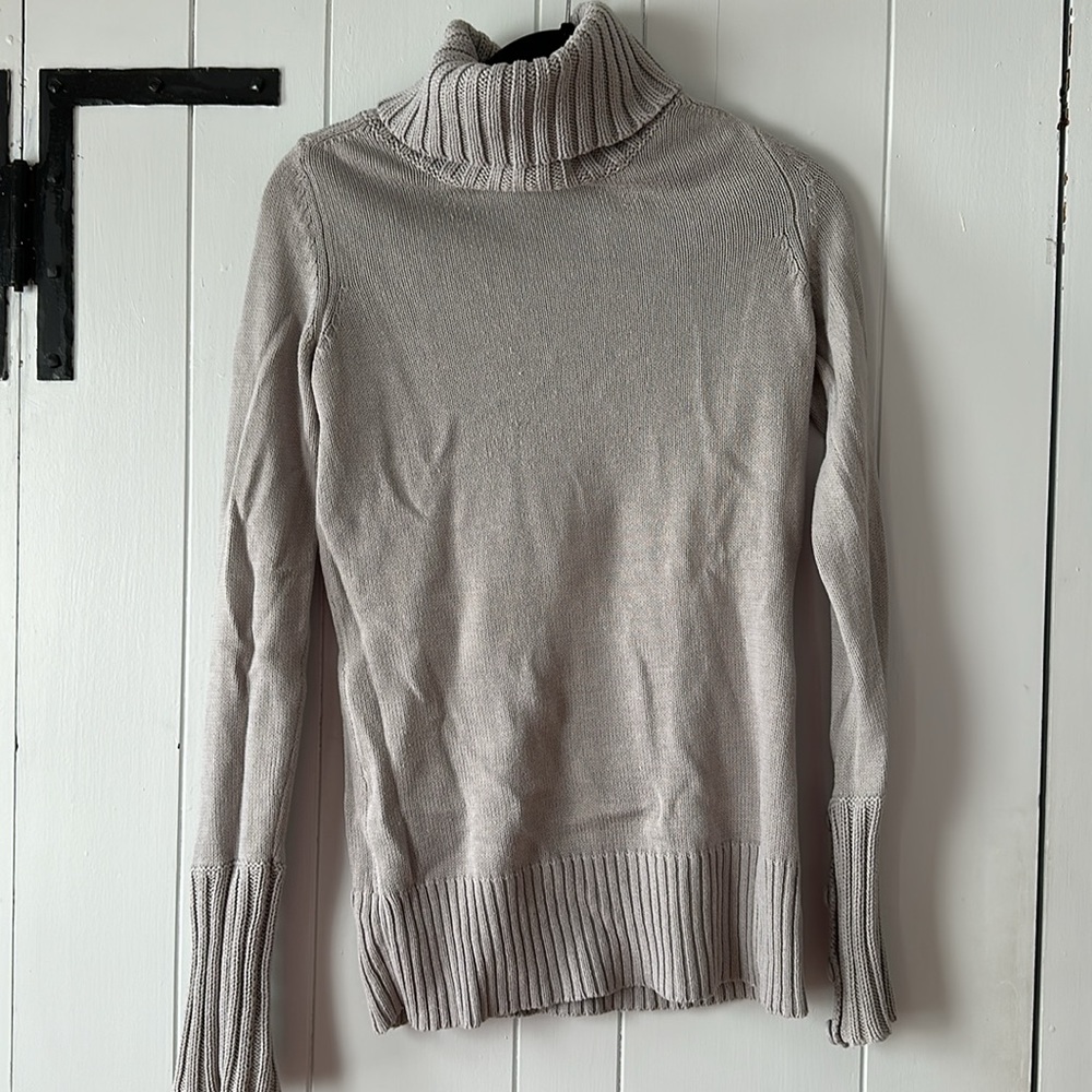 Grey turtleneck - Picture 7 of 8